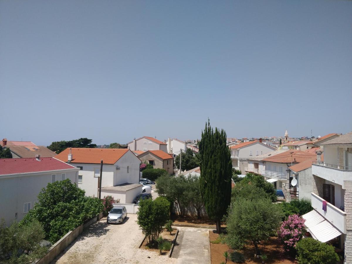 Apartments Booky Новаля Екстериор снимка